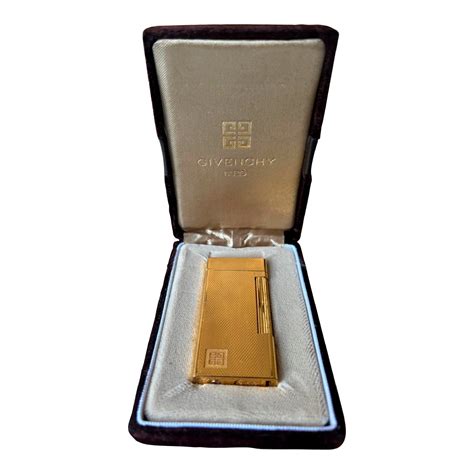 givenchy lighter 1600